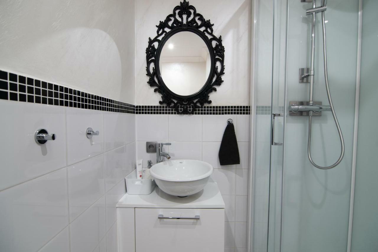 The White Apartment Βαρσοβία Εξωτερικό φωτογραφία